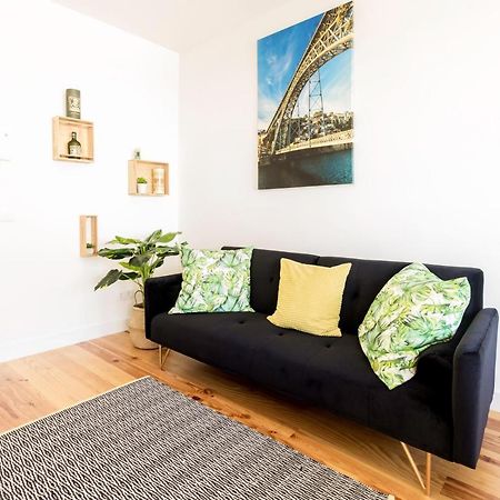 Guest H4U - Porto Batalha City Center Kültér fotó