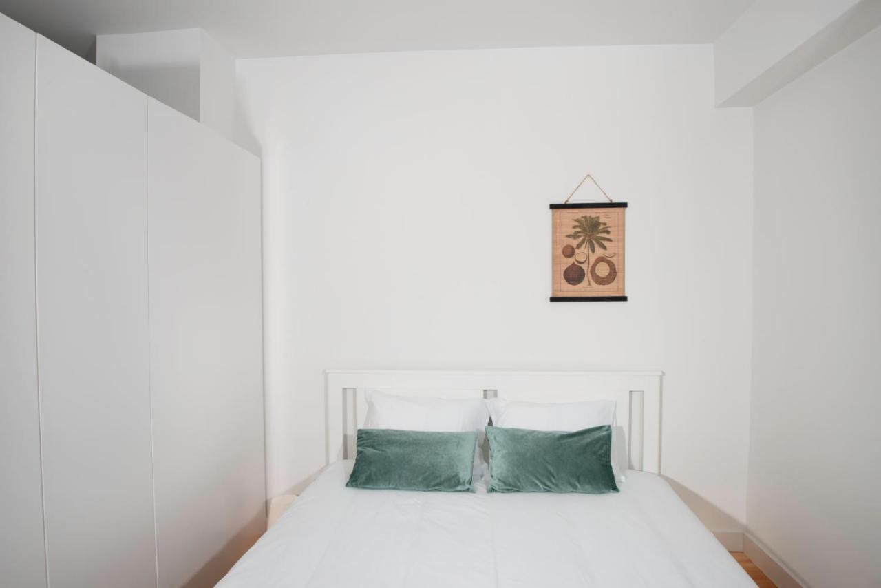 Guest H4U - Porto Batalha City Center Kültér fotó
