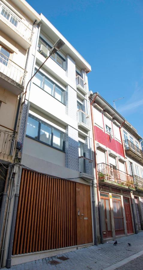 Guest H4U - Porto Batalha City Center Kültér fotó