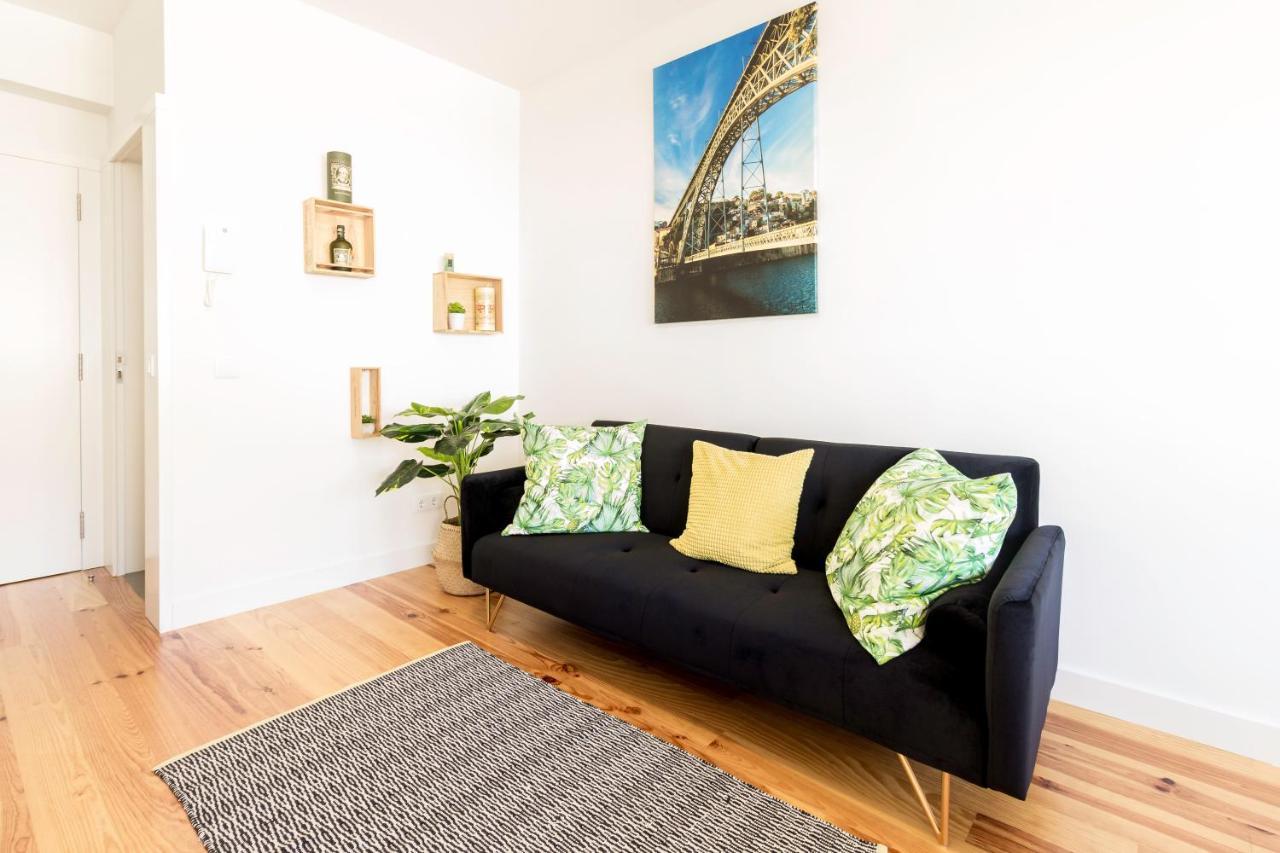 Guest H4U - Porto Batalha City Center Kültér fotó
