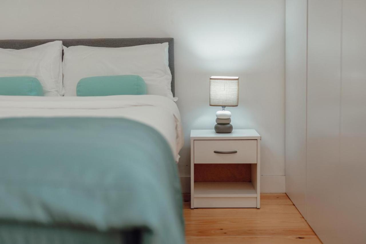 Guest H4U - Porto Batalha City Center Kültér fotó