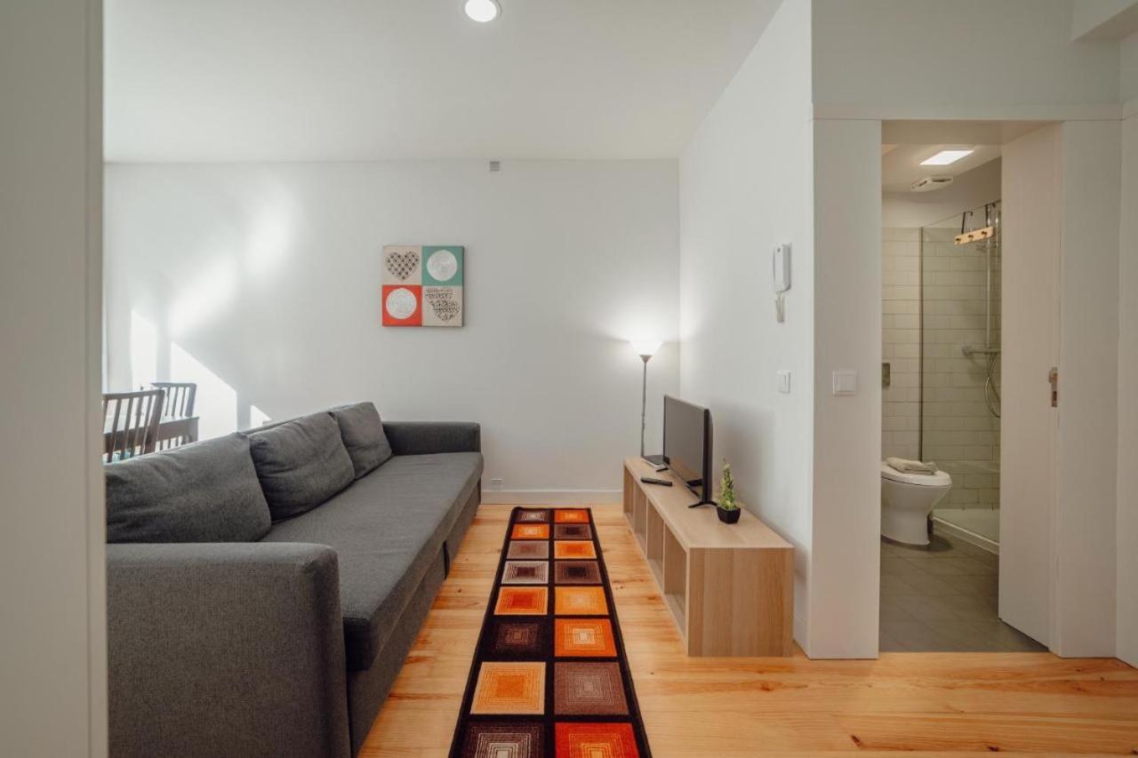 Guest H4U - Porto Batalha City Center Kültér fotó