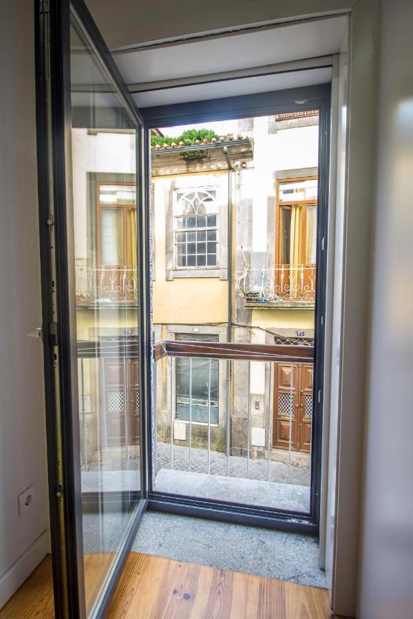 Guest H4U - Porto Batalha City Center Kültér fotó